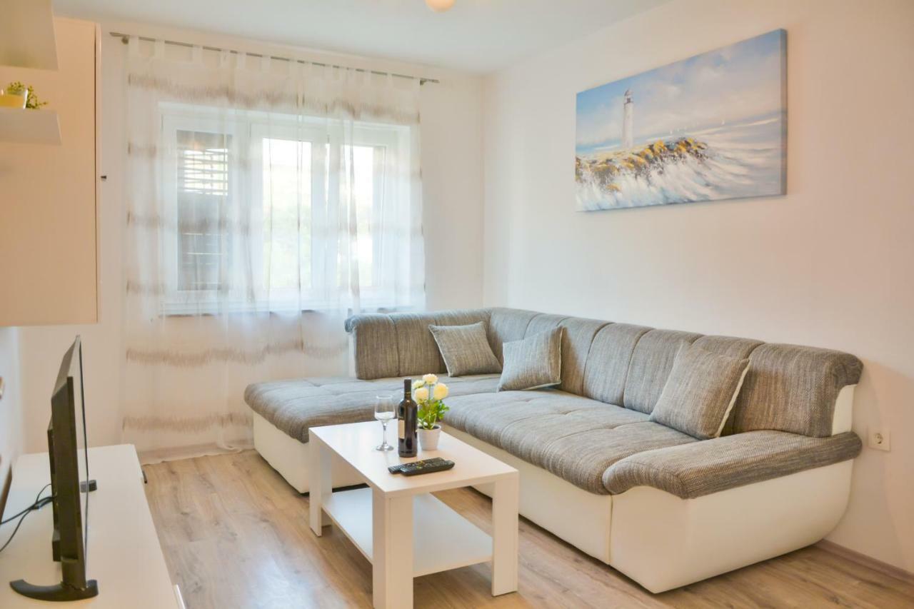 Domo Apartment Senj  Bagian luar foto